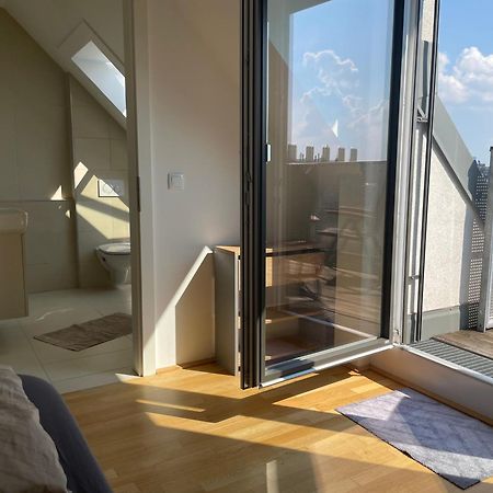 Rooftop Terrace- Panoramablick Ueber Wien Apartment Ngoại thất bức ảnh